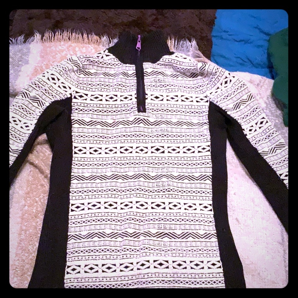 Sweater - hand warmer sleeves with thumb openings